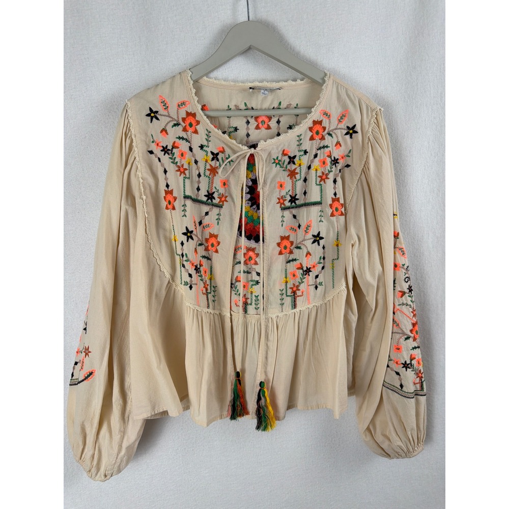 See And Be Seen Embroidered Boho Tassel Tie Front Blouse Cream Floral Crochet L